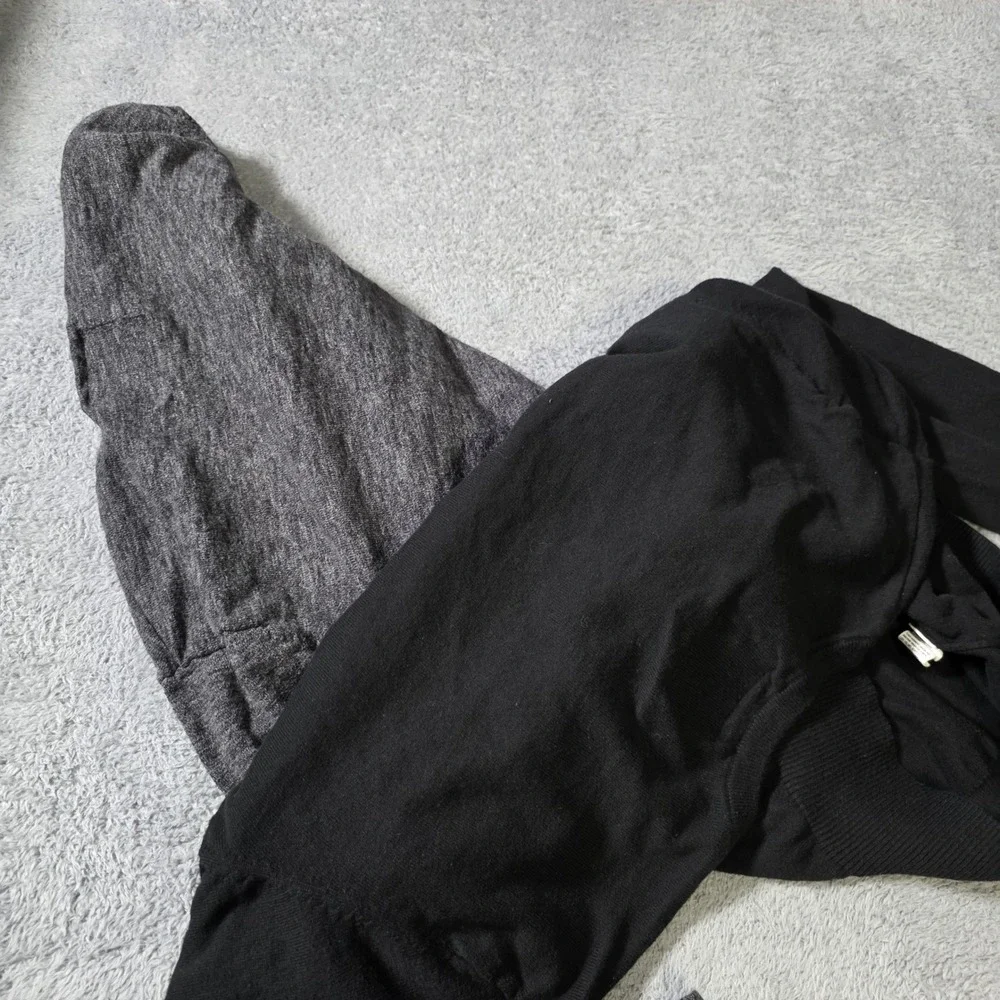American Eagle Mens L V-Neck Sweater Black Grey Athletic Fit Cotton Logo 2pk